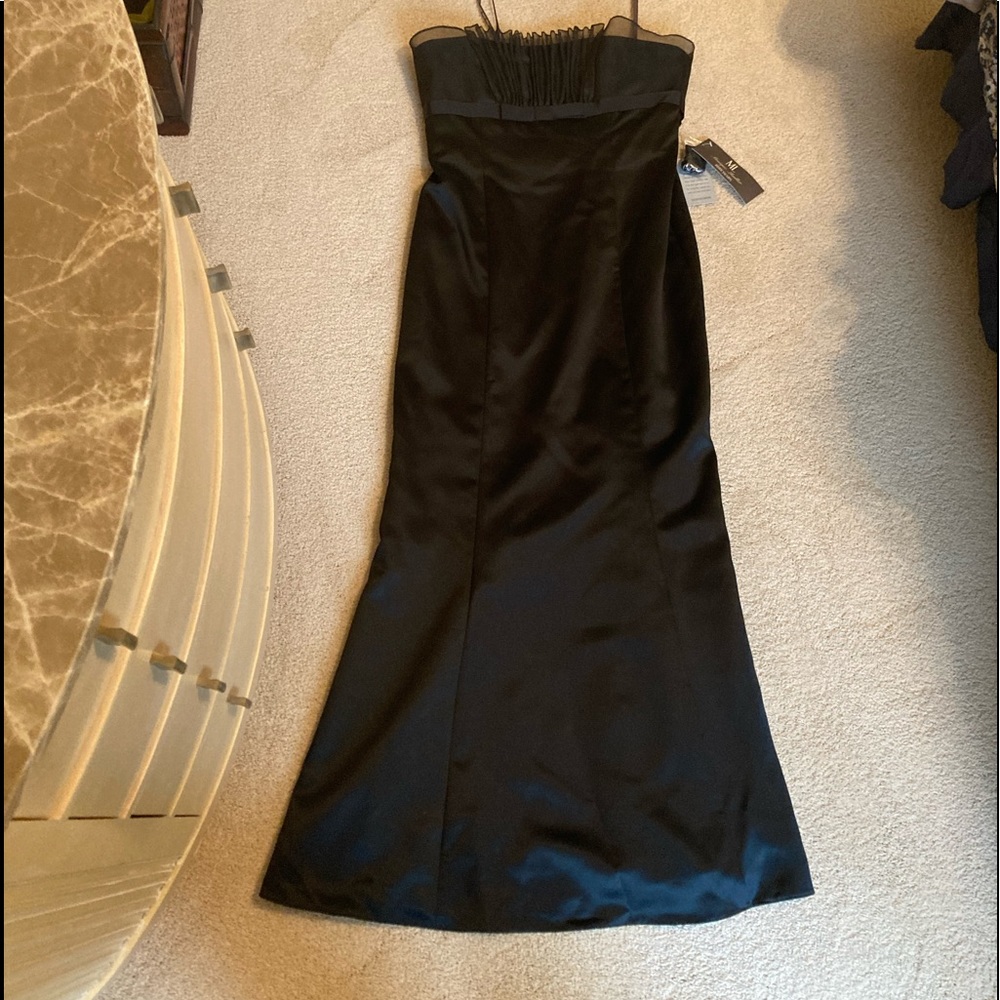 Monique Lhuillier black formal gown with/without straps.